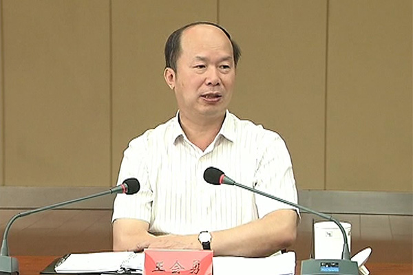 邢台市委书记王会勇调研宁晋 卡卡湾厅董事长雷国玺作典范讲话